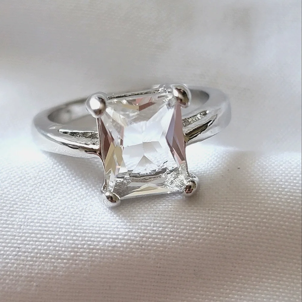 Ring solitaire faux